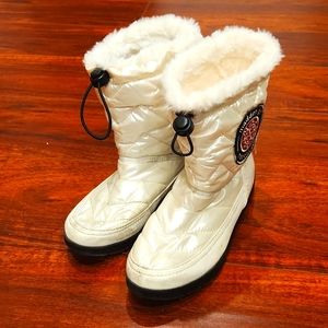 Madden Girl Snow Boots size 6.5
